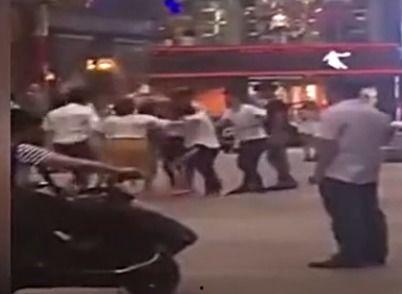 小伙爆料发廊事件视频播放,小伙爆料惊人内幕 第2张 小伙爆料发廊事件视频播放,小伙爆料惊人内幕 第2张